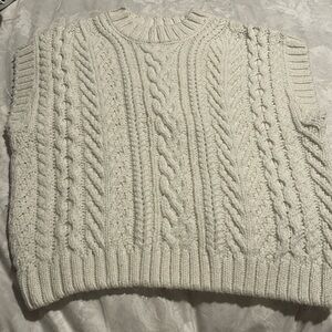 Oversized White Knitted H&M Sweater Vest